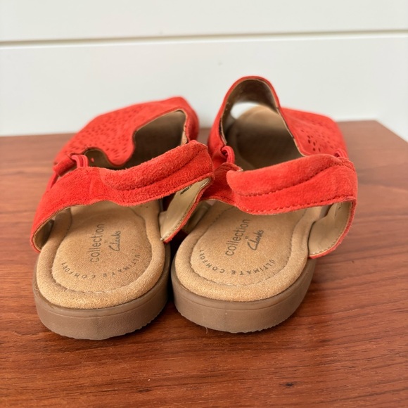 Clarks Women’s Reyna Swirl Orange Suede Sandals Shoes Perforated Comfort 8.5 M - Picture 8 of 9